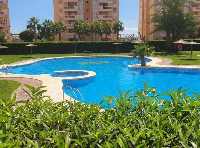 Puerto Mar Two Bedroom Rp037 شقة *